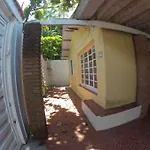 Ubatuba Casa Terrea A 100M A Pe Da Praia Do Pereque-Acu
