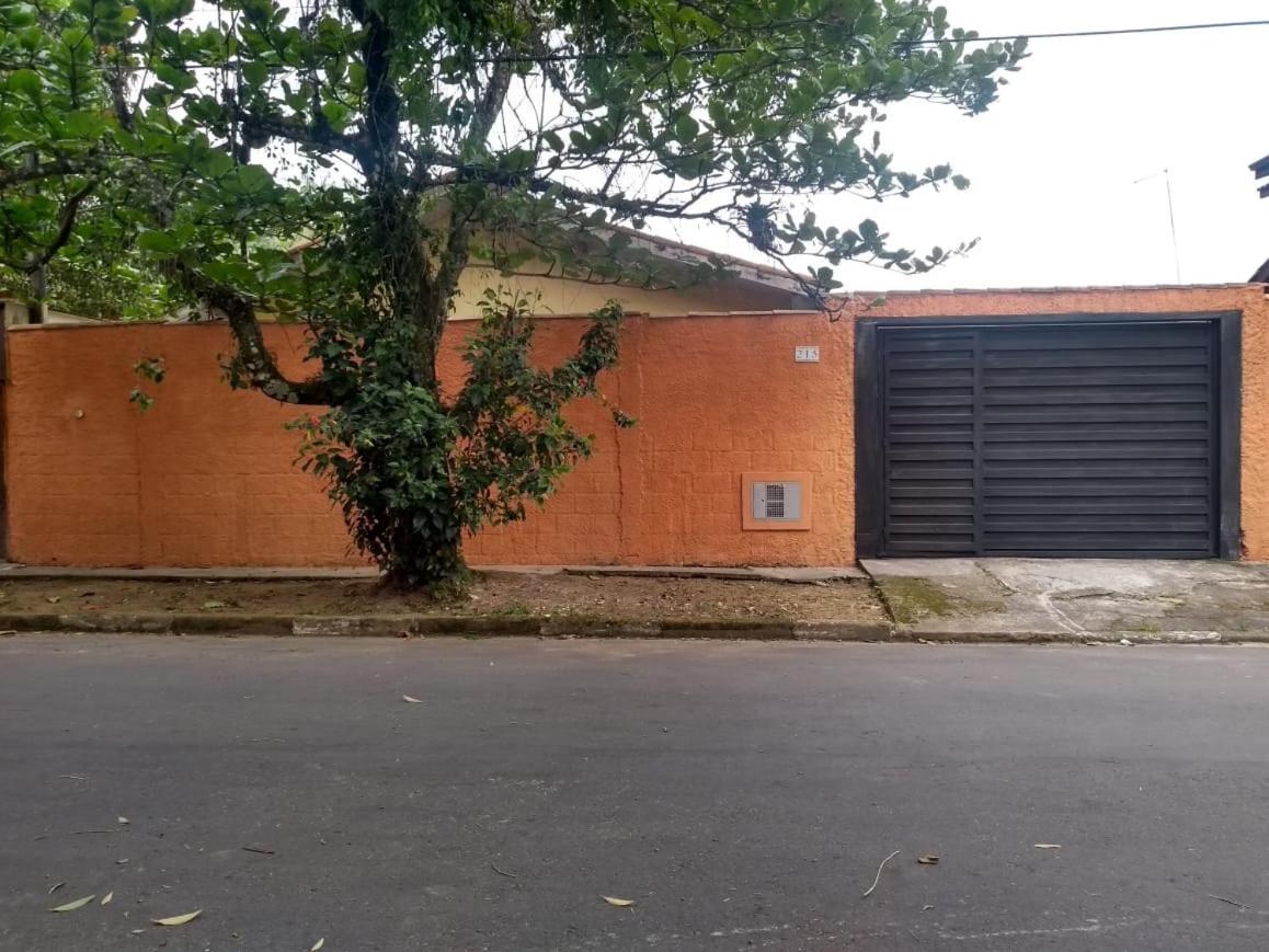 Casa de férias Casa Terrea A 100m A Pe Da Do Pereque-acu Ubatuba